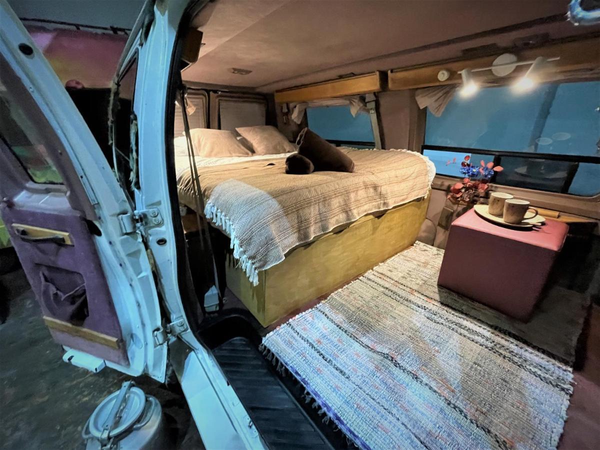 Urban Van Glamping Riga Eksteriør bilde