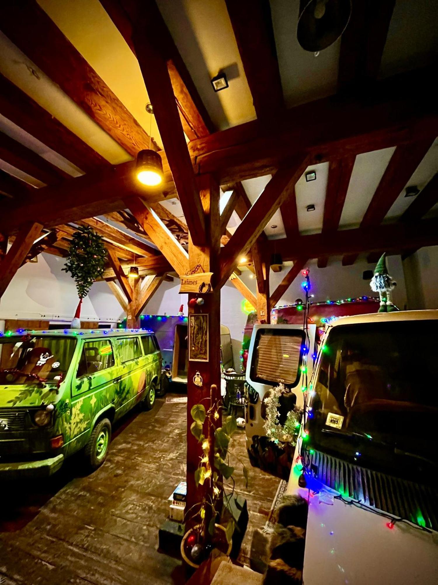 Urban Van Glamping Riga Eksteriør bilde