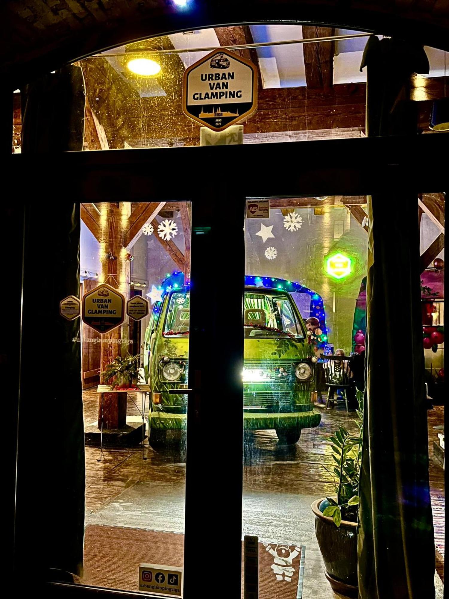 Urban Van Glamping Riga Eksteriør bilde