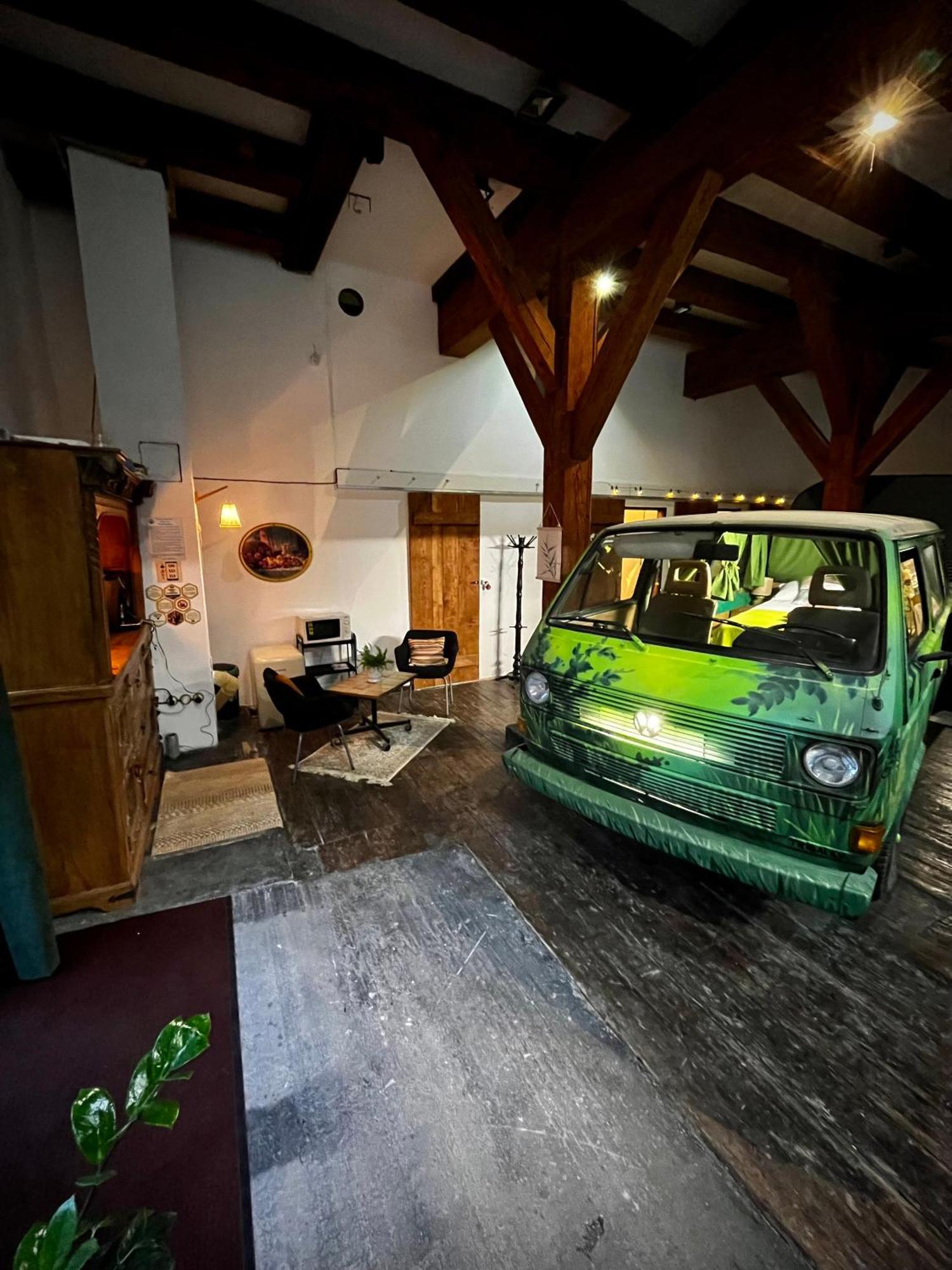 Urban Van Glamping Riga Eksteriør bilde