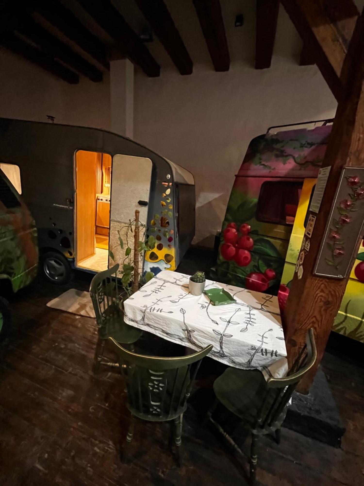 Urban Van Glamping Riga Eksteriør bilde