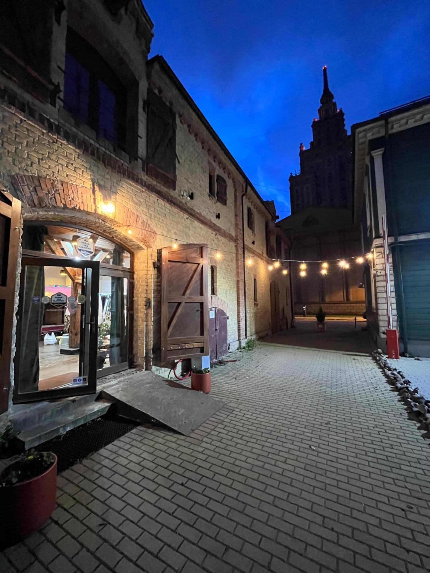Urban Van Glamping Riga Eksteriør bilde